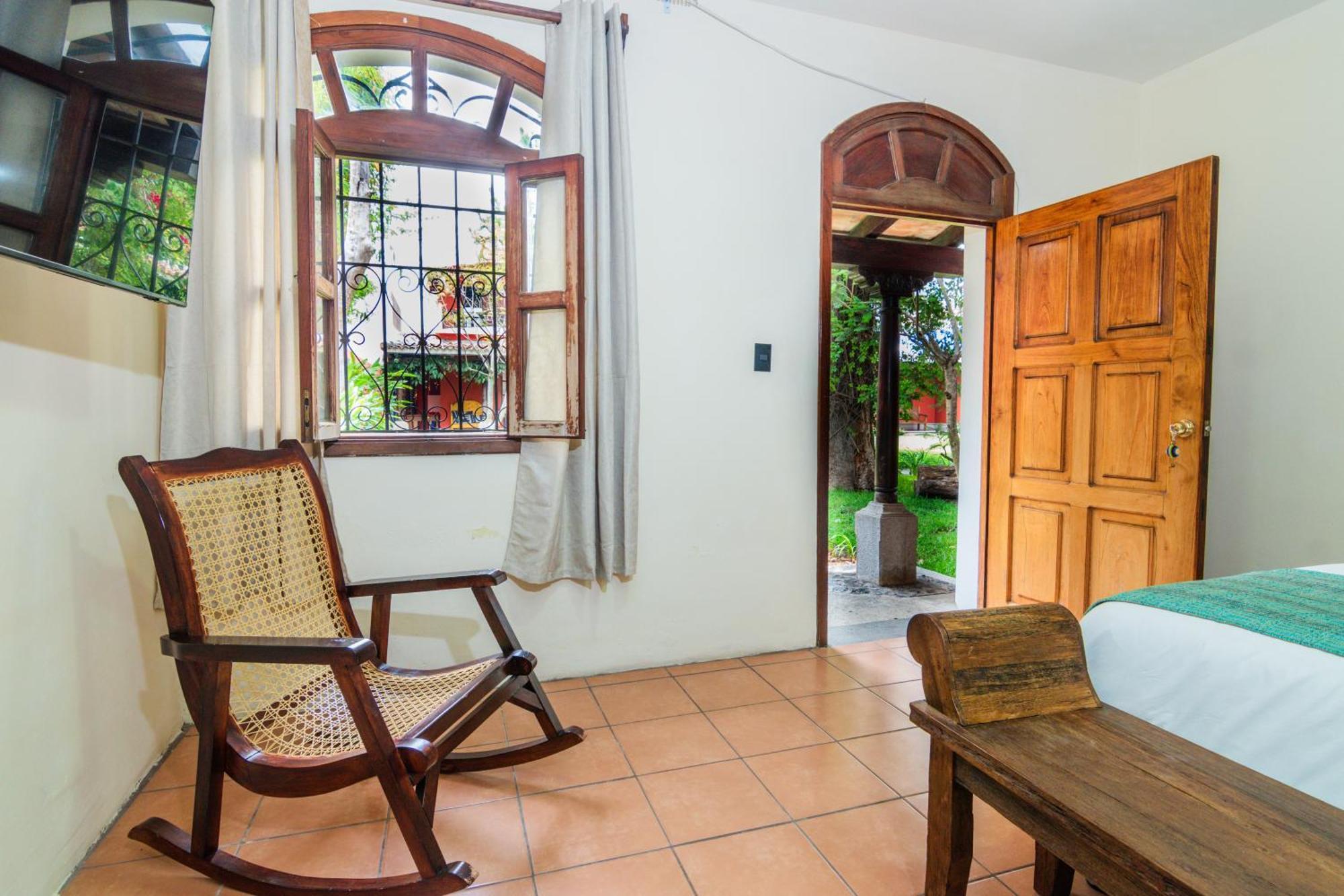 Santa Margarita Bed & Breakfast Antigua Exterior photo