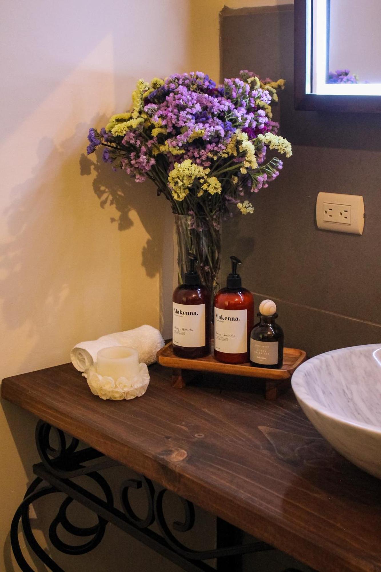 Santa Margarita Bed & Breakfast Antigua Room photo