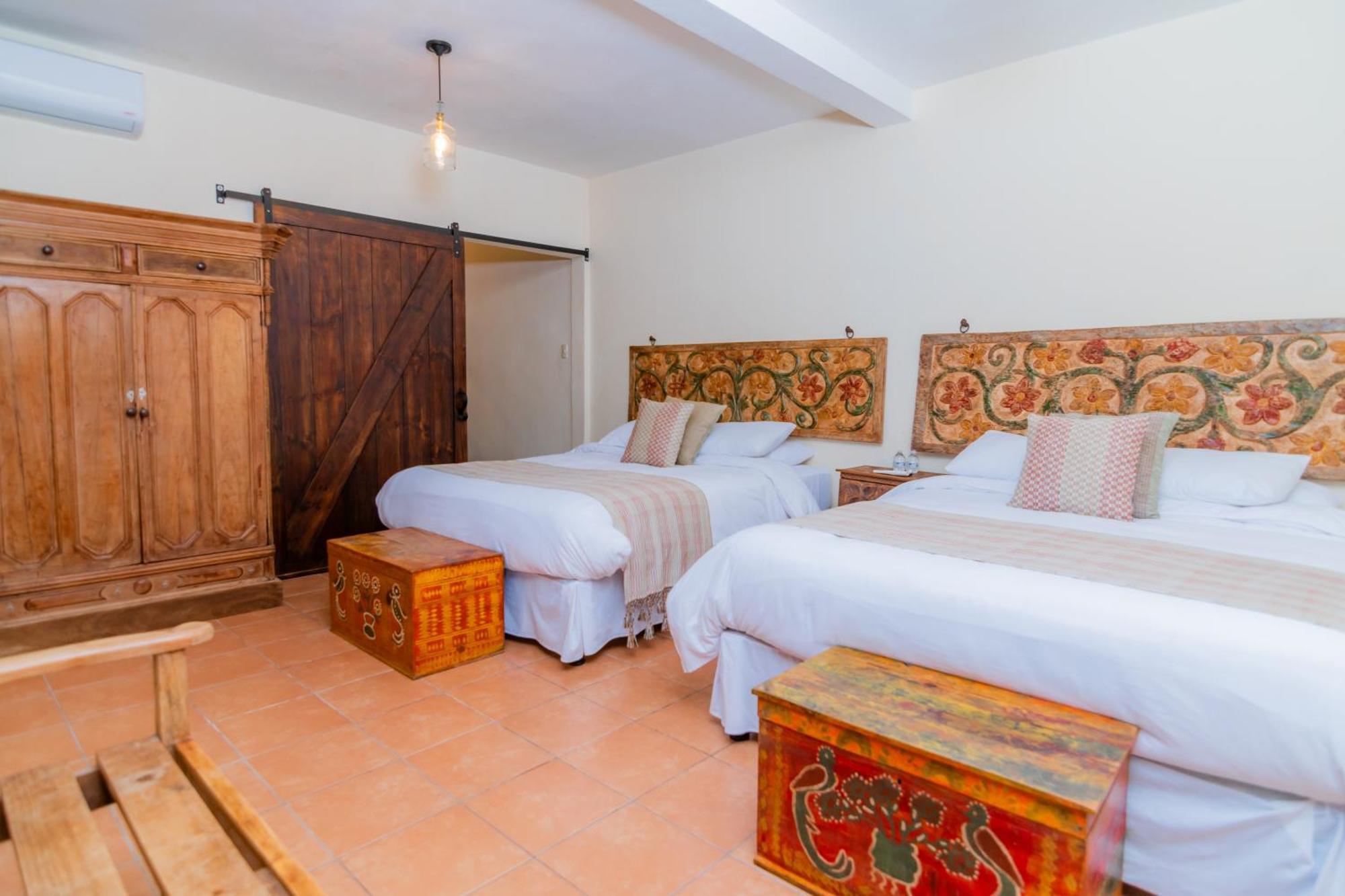Santa Margarita Bed & Breakfast Antigua Exterior photo